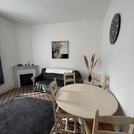 Appart 3 Pieces Centre-ville St-raphael - Pres Zone Pietonne - 500m Des Plages Apartment *