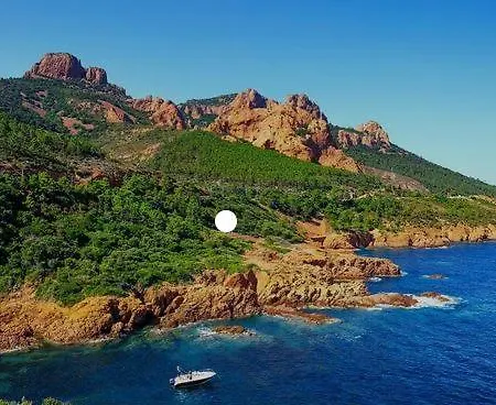 Appart 3 Pieces Centre-ville St-raphael - Pres Zone Pietonne - 500m Des Plages