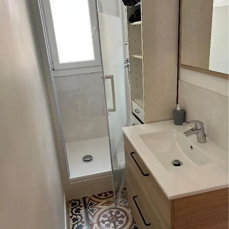 Apartamento Appart 3 Pieces Centre-ville St-raphael - Près Zone Piétonne - 500m Des Plages Saint-Raphaël