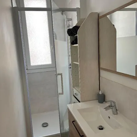Apartamento Appart 3 Pieces Centre-ville St-raphael - Près Zone Piétonne - 500m Des Plages Saint-Raphaël