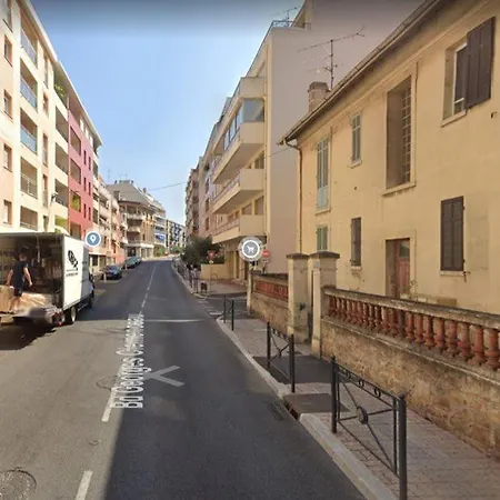 Appart 3 Pieces Centre-ville St-raphael - Près Zone Piétonne - 500m Des Plages Apartamento